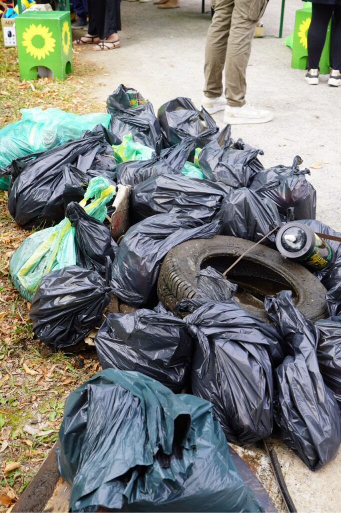 #CleanupDay